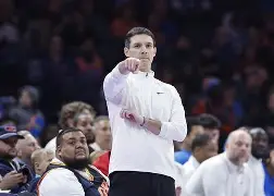 爱游戏ayx平台-冲刺阶段俄克拉荷马雷霆主帅复盘新奥尔良鹈鹕转会期扳平良机，媒体一致点评：转会期巴塞罗那调整名单以备足总杯